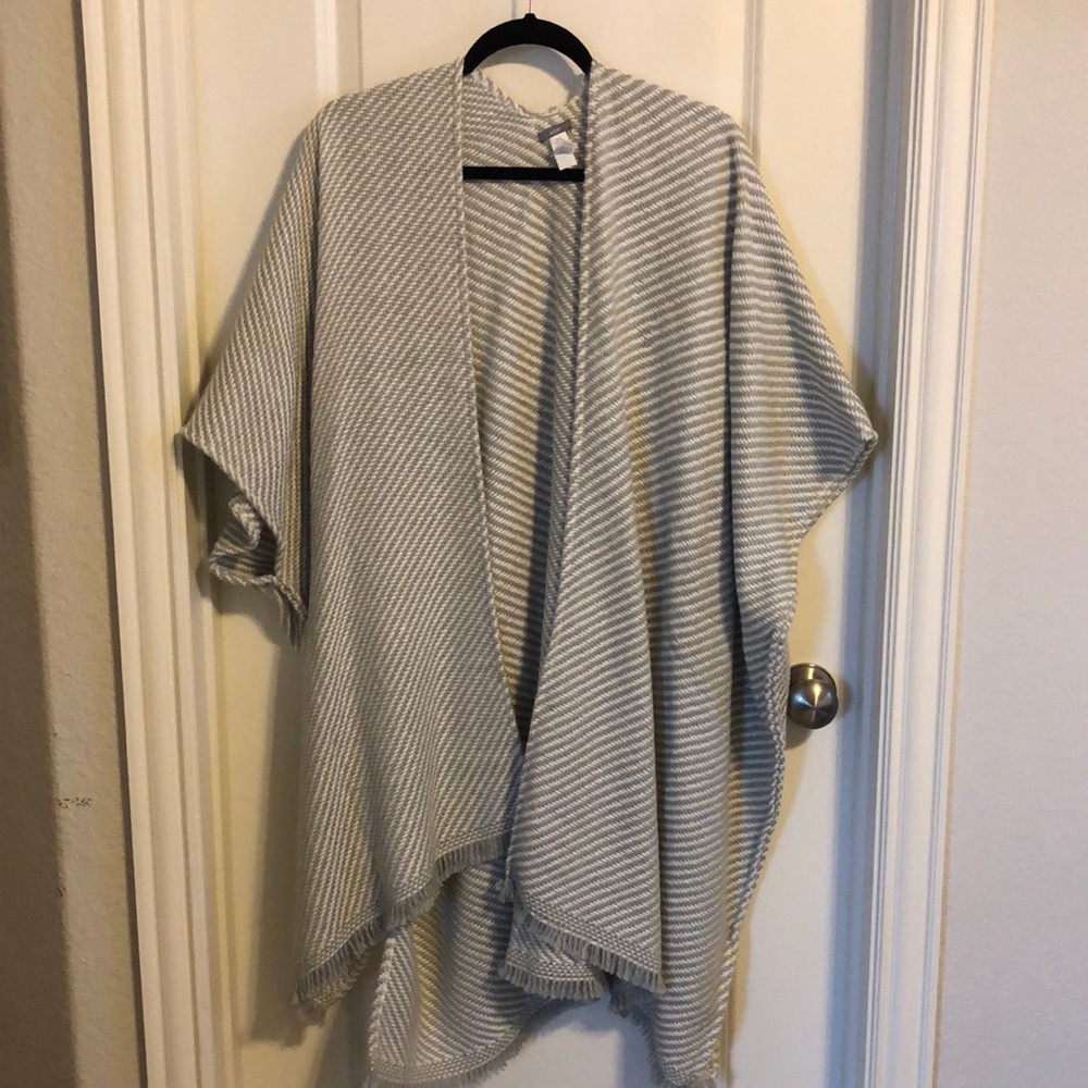 Aerie kimono